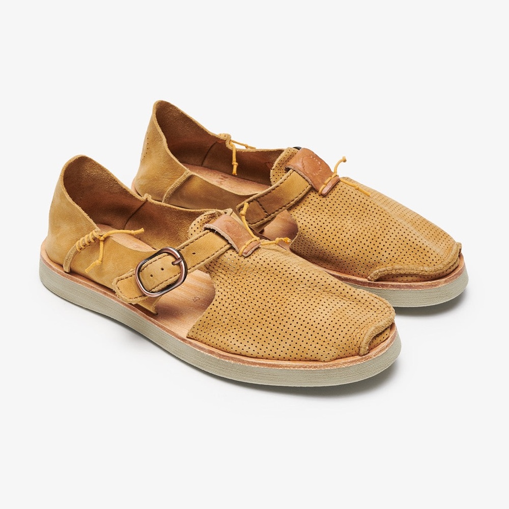 NWOT Satorisan Benirras Perforated Suede Shoe in Peanut